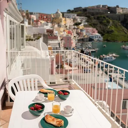 La Romantica - Corricella Exclusive Terrace Apartment