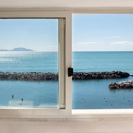 Apartment La Romantica - Corricella Exclusive Terrace