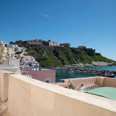 La Romantica - Corricella Exclusive Terrace Apartment